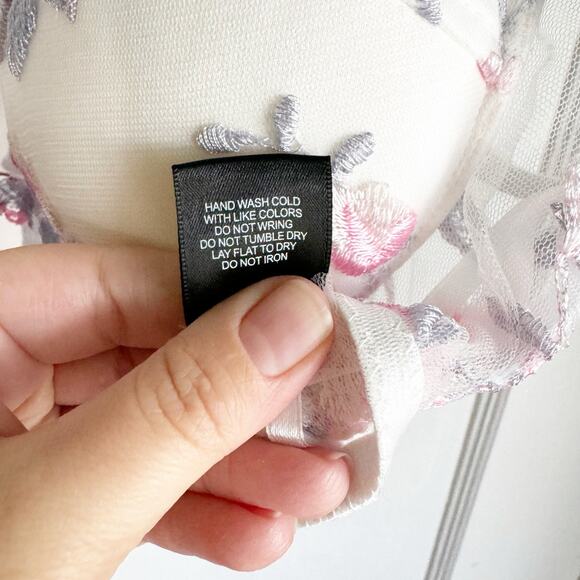 Romantic Bustier Mesh Peek-A-Boo Crop Style Top Bra Floral Embroidery Cottage M - Picture 6 of 14